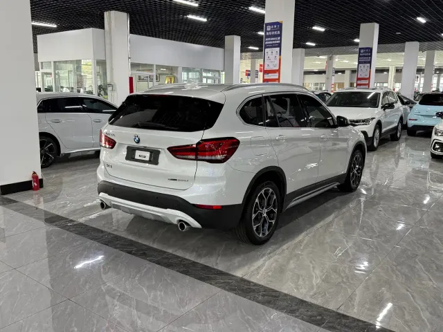 BMW X1 — Фото автомобиля 10
