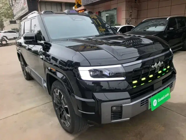 BYD FangChengBao Leopard 8 — Фото автомобиля 3