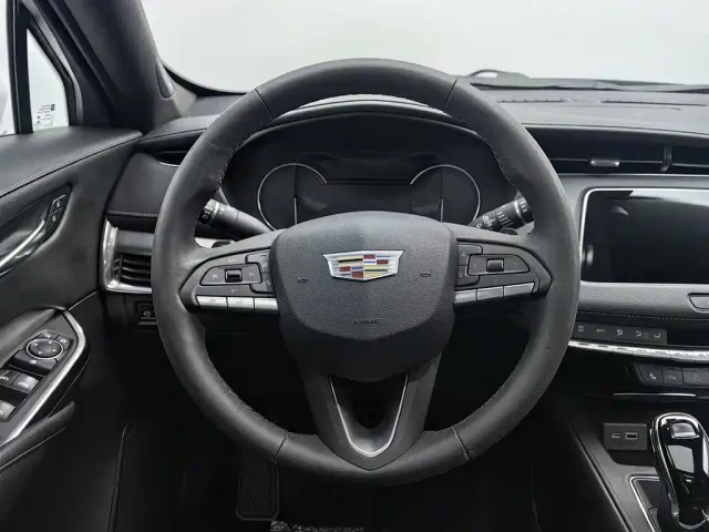 Cadillac XT4 — Фото автомобиля 11