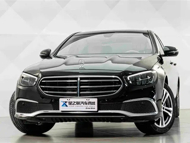 Mercedes-Benz E-Class — Фото автомобиля 3