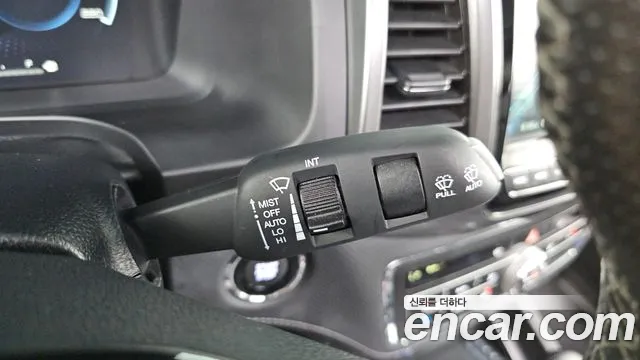 KG_Mobility_Ssangyong Rexton Новый Rexton Sport Дизель 2.2 4WD — Фото автомобиля 23