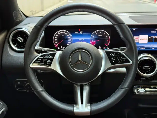 Mercedes-Benz GLB-Class — Фото автомобиля 12