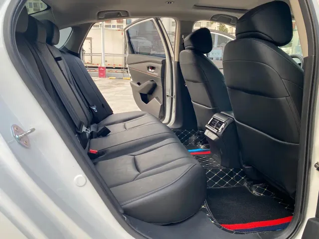 Honda Accord — Фото автомобиля 13