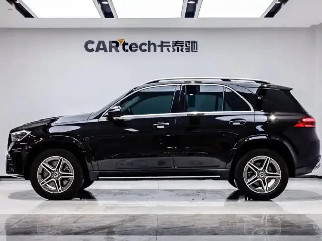 Mercedes-Benz GLE-Class — Фото автомобиля 3