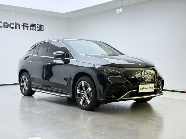 Mercedes-Benz EQE SUV — Фото автомобиля 11