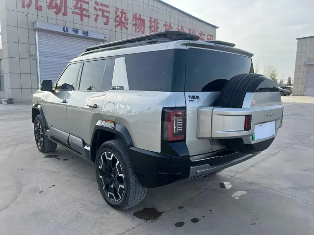 BYD FangChengBao Leopard 8 — Фото автомобиля 6