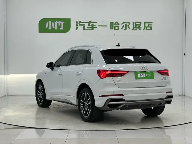Audi Q3 — Фото автомобиля 4