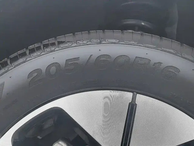 Geely Starry Wish — Фото автомобиля 24