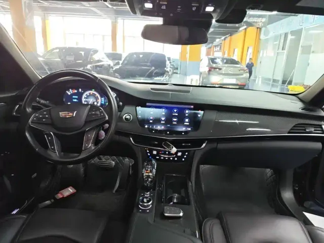 Cadillac CT6 — Фото автомобиля 12
