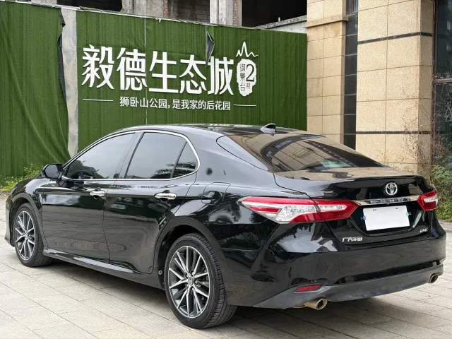 Toyota Camry — Фото автомобиля 5