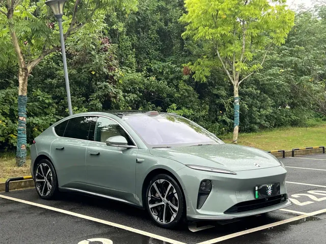 Nio ET5 — Фото автомобиля 3
