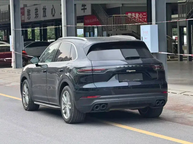 Porsche Cayenne New Energy 2021 Cayenne E-Hybrid 2.0T — Фото автомобиля 10