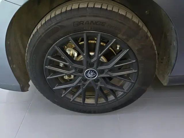 BYD Qin PLUS — Фото автомобиля 22