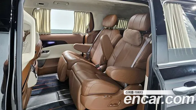 Kia Canival Carnival 4 поколение Бензин 9 мест Signature — Фото автомобиля 11