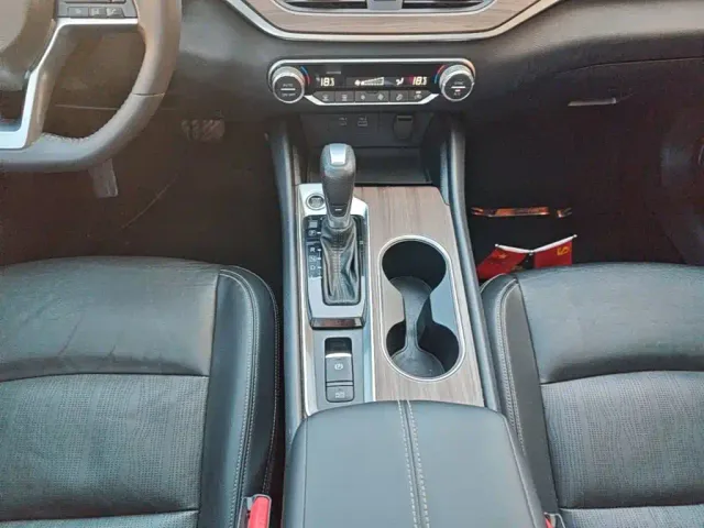 Nissan Teana — Фото автомобиля 13