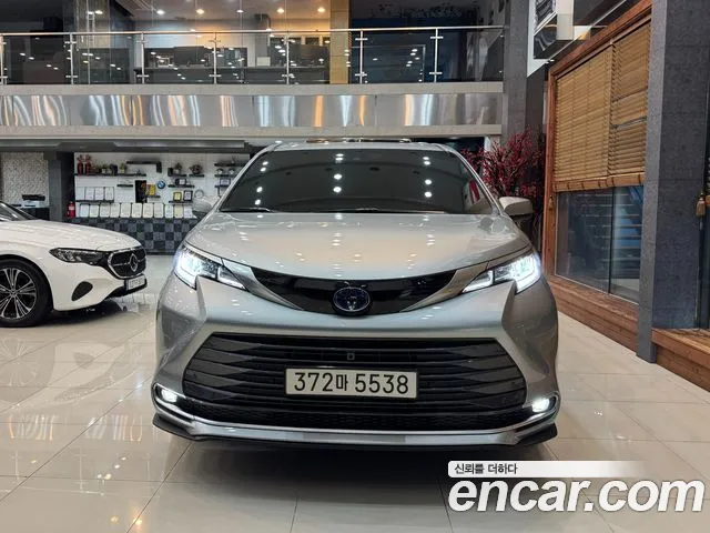 Toyota Sienna 4th Gen — Фото автомобиля 3