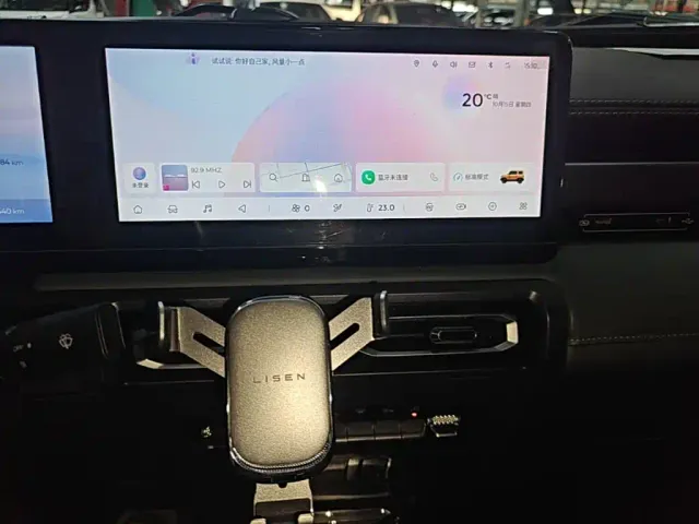 Baojun Yep — Фото автомобиля 12