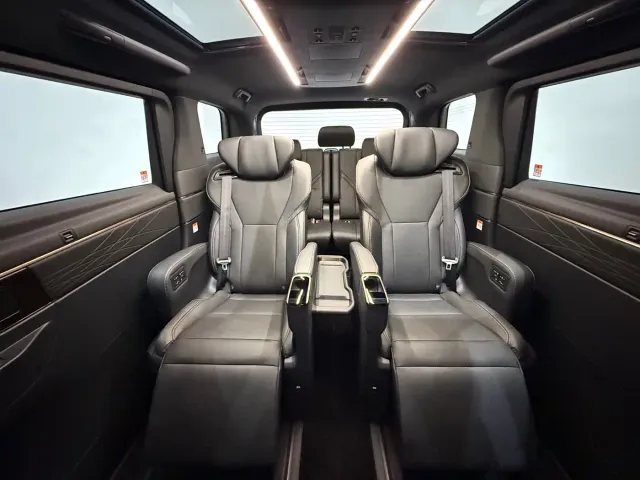 Toyota Alphard — Фото автомобиля 10