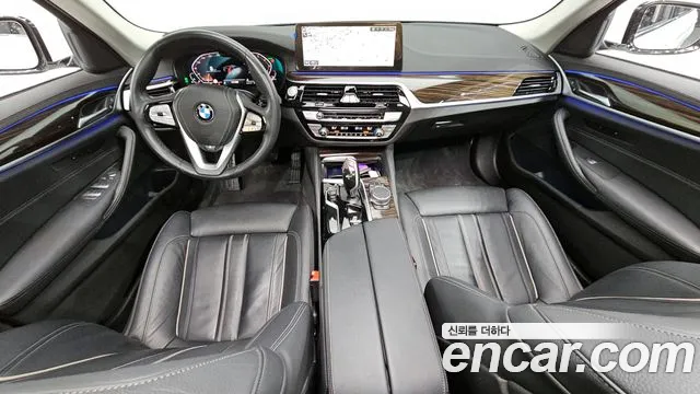 BMW 5-Series — Фото автомобиля 4