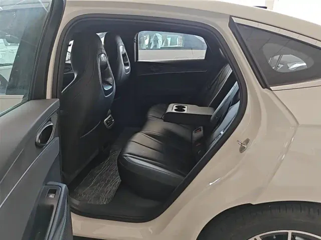 BYD Seal 06 — Фото автомобиля 16