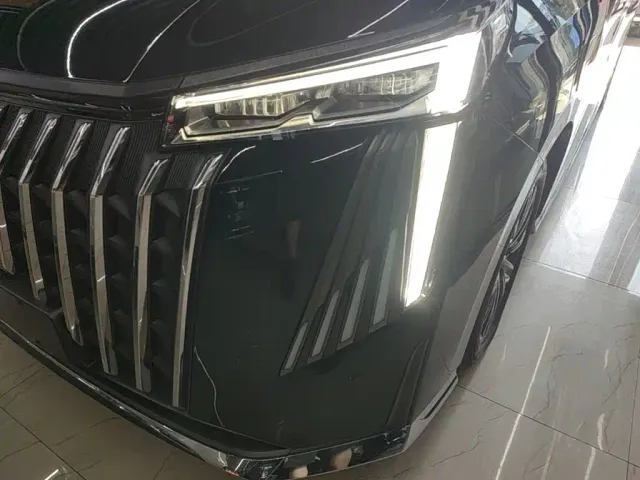 GAC Trumpchi M8 — Фото автомобиля 23