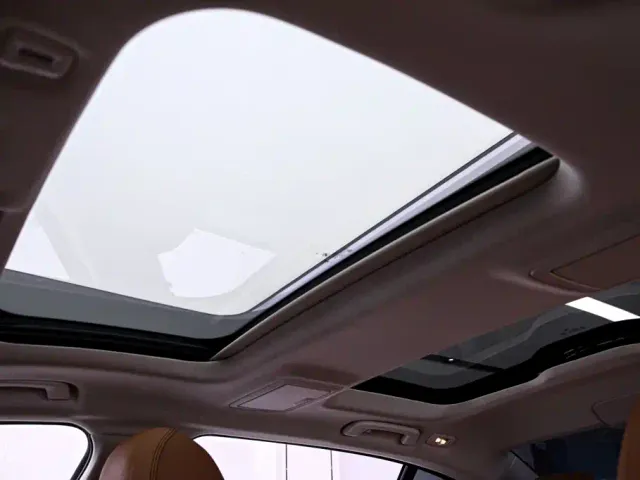 BMW 5 Series — Фото автомобиля 12