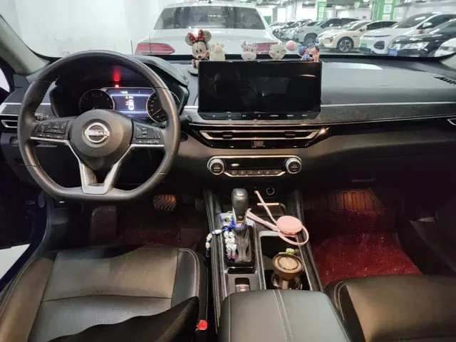 Nissan Teana — Фото автомобиля 5