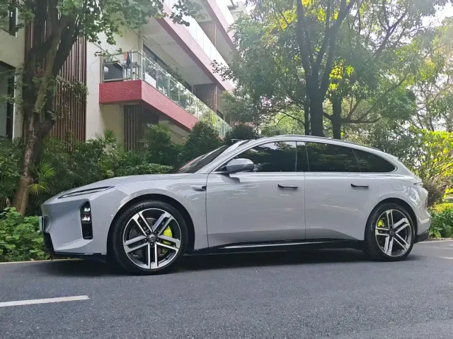Nio ET5 Touring — Фото автомобиля 7