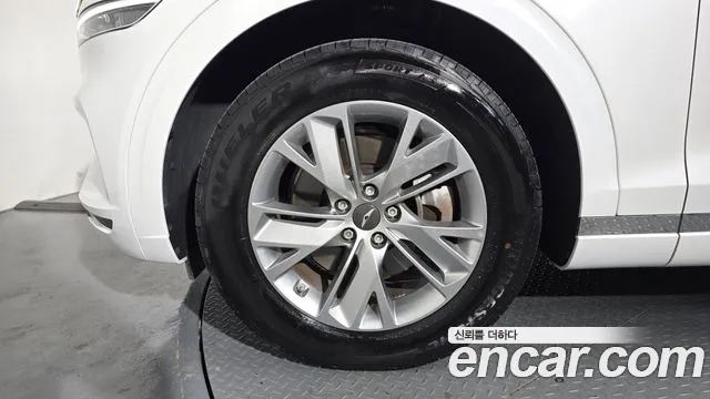 Genesis GV70 2.5T Бензин 2WD — Фото автомобиля 5