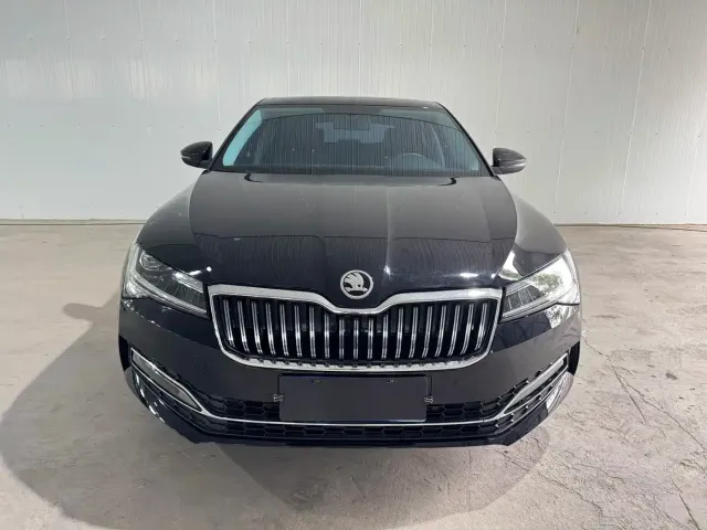 Skoda Superb — Фото автомобиля 3