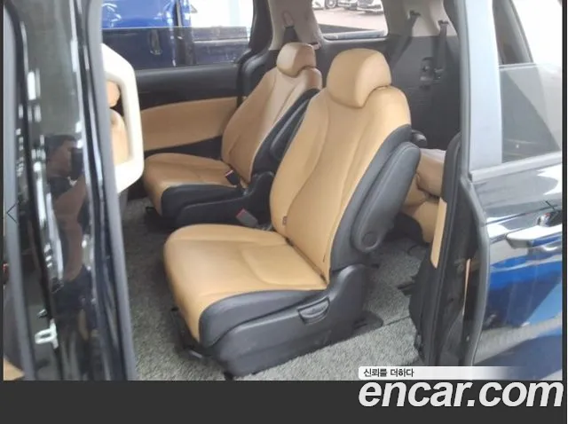 Kia Carnival 4th Gen — Фото автомобиля 12