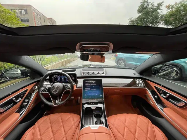 Mercedes-Benz Maybach S-Class — Фото автомобиля 16