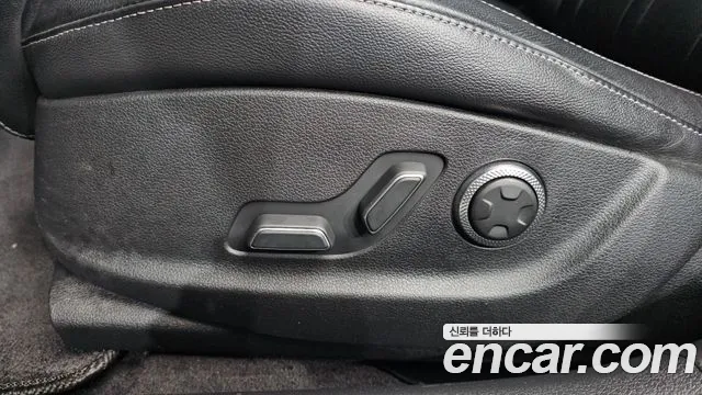 Genesis G80 Бензин 2.5 турбо AWD — Фото автомобиля 12