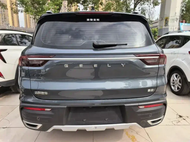 Geely Haoyue — Фото автомобиля 5