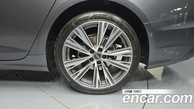 Audi A6 C8 — Фото автомобиля 6