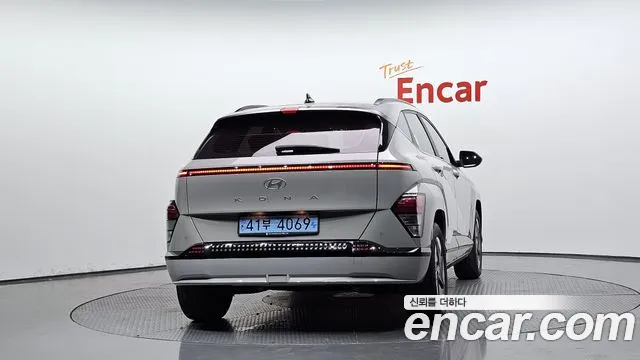 Hyundai Kona — Фото автомобиля 4