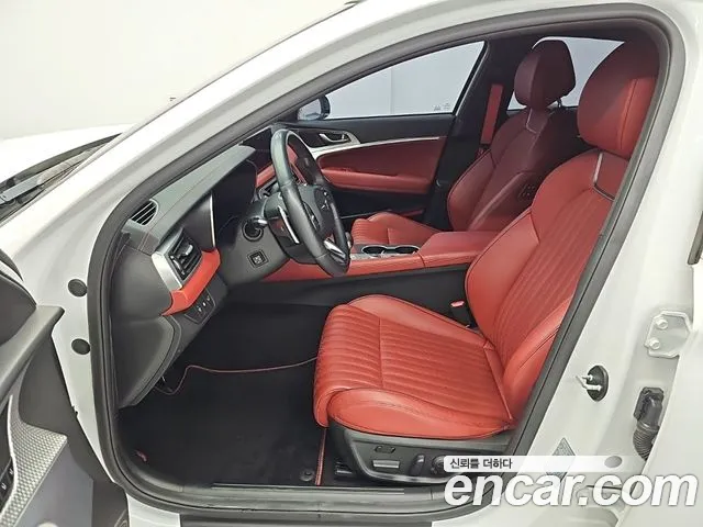 Genesis G70 New — Фото автомобиля 9