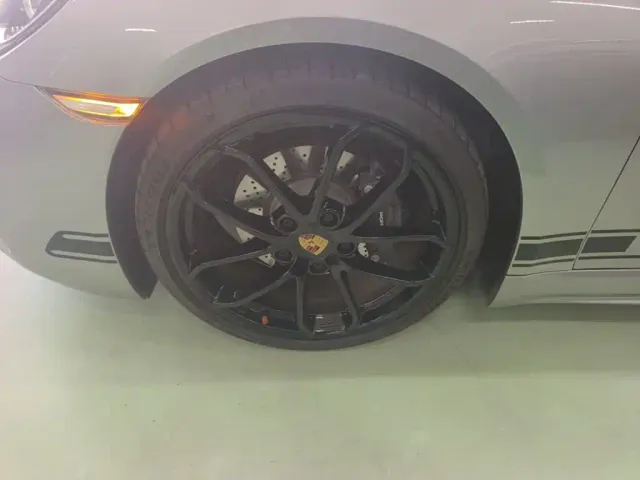 Porsche 718 — Фото автомобиля 22