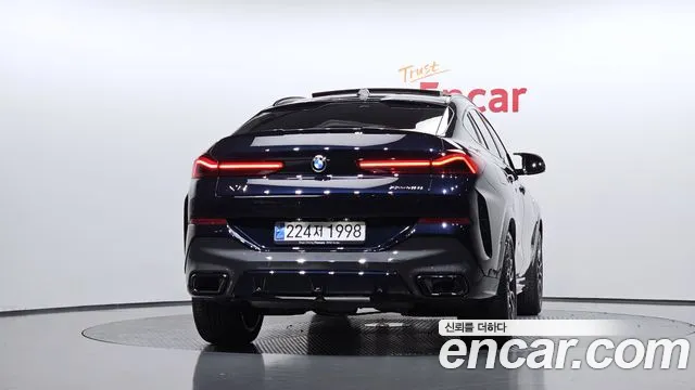 BMW X6 xDrive40i M Sport — Фото автомобиля 4