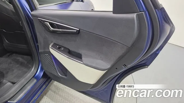 Kia EV6 — Фото автомобиля 22