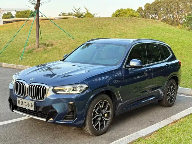 Фотография автомобиля — BMW X3