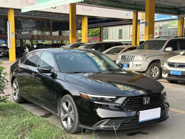 Honda Accord 2025 Model Sport Series 260TURBO Premium Edition — Фото автомобиля 3