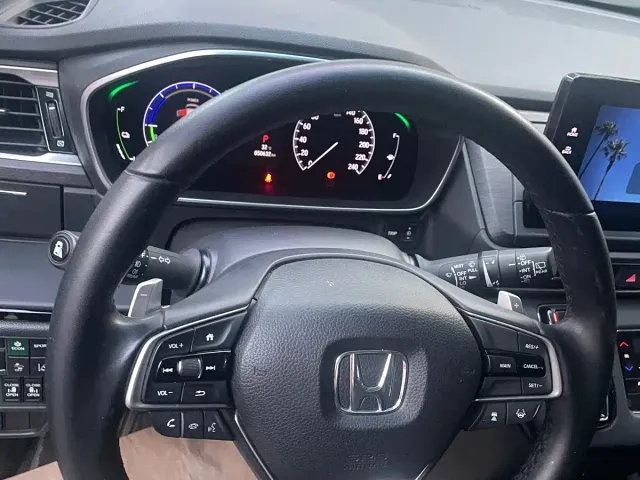 Honda Elysion — Фото автомобиля 5