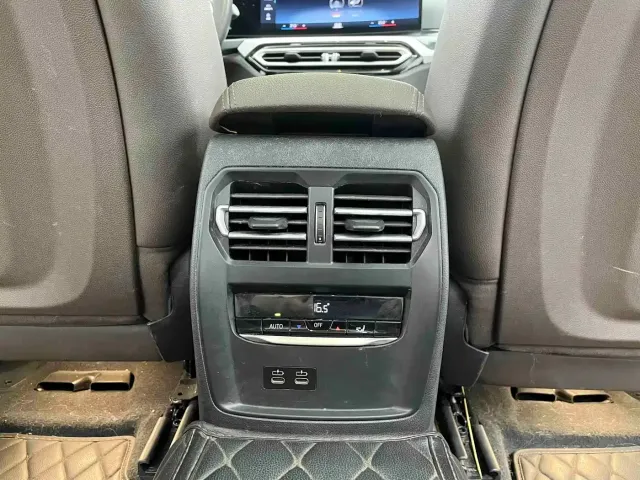 BMW 3 Series — Фото автомобиля 15