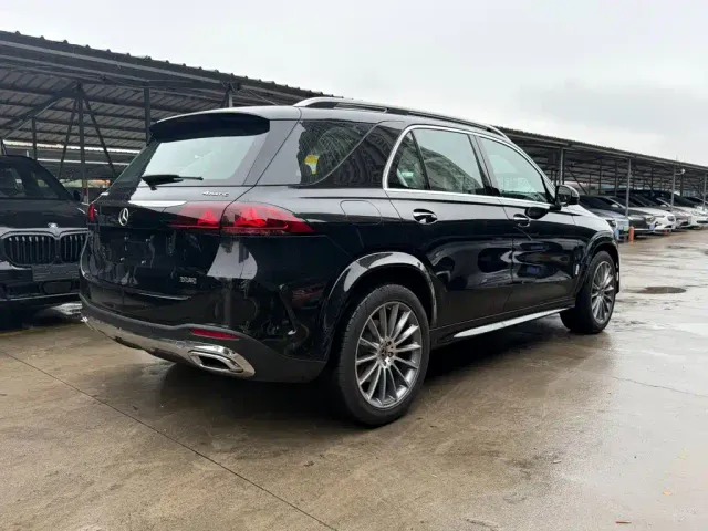 Mercedes-Benz GLE L — Фото автомобиля 9