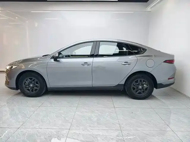 Фотография автомобиля — BYD Qin PLUS