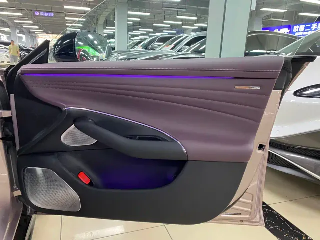 Xiaomi SU7 — Фото автомобиля 20