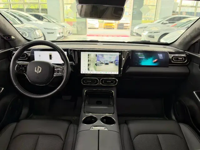 Leapmotor C01 — Фото автомобиля 17