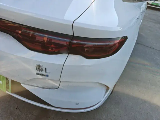 BYD Qin L — Фото автомобиля 7