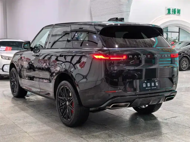 Land Rover Range Rover Sport — Фото автомобиля 4